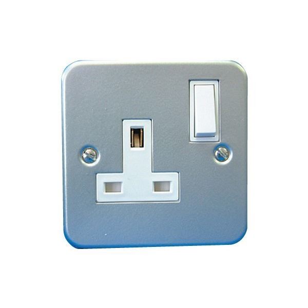 Metal Clad Switched Socket - 1 Gang